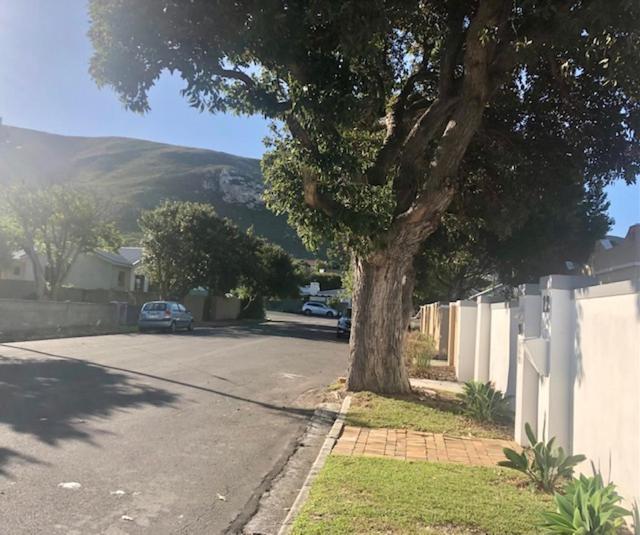 Hotel The Lily House Hermanus Esterno foto