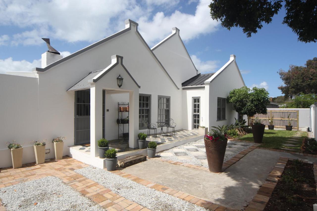 Hotel The Lily House Hermanus Esterno foto
